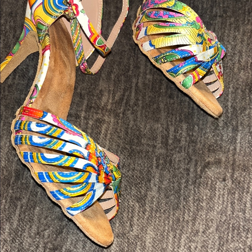 Colorful Women's Strappy Sandals - Picture 3 of 7